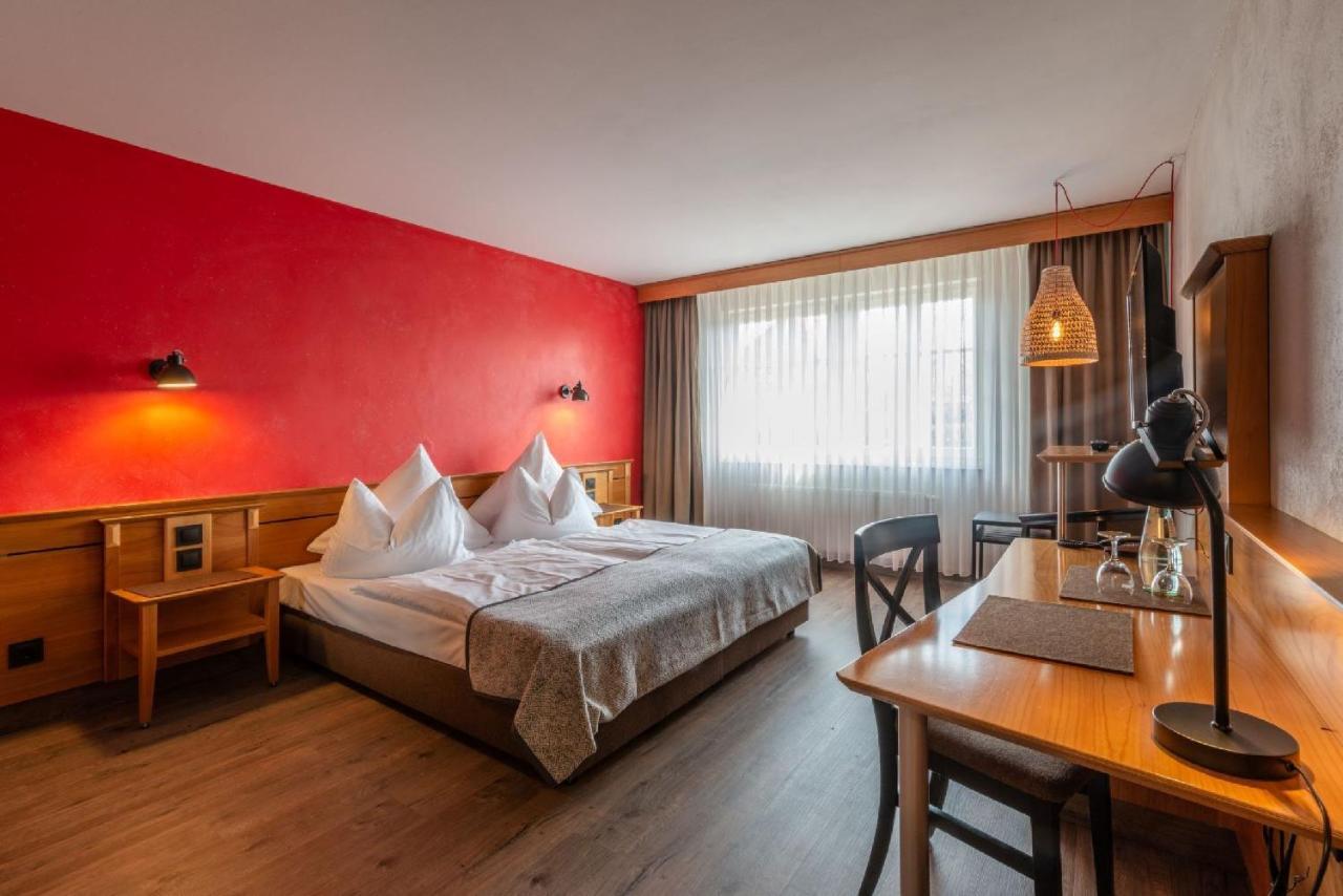 Biobausewein Wein Hotel Leben Iphofen Esterno foto